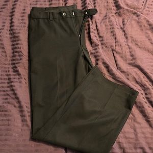 Men’s Izod dress pants. 38/30